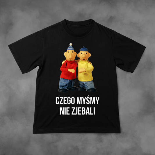 Biała koszulka z nadrukiem Sąsiedzi "Czego myśmy nie z*ebali!" idealna na PREZENT - FUNNYWEAR